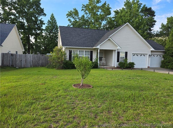 5516 Hall Glen Drive, Hope Mills, NC 28348