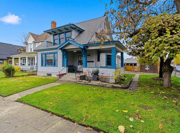 1027 W Maxwell Ave, Spokane, WA 99201-2615
