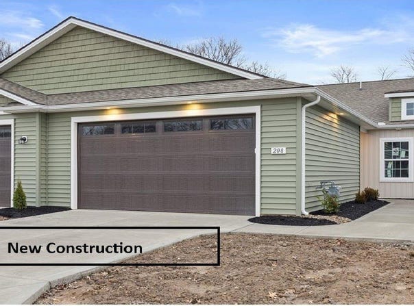 208 Alexander Drive, Elyria, OH 44035