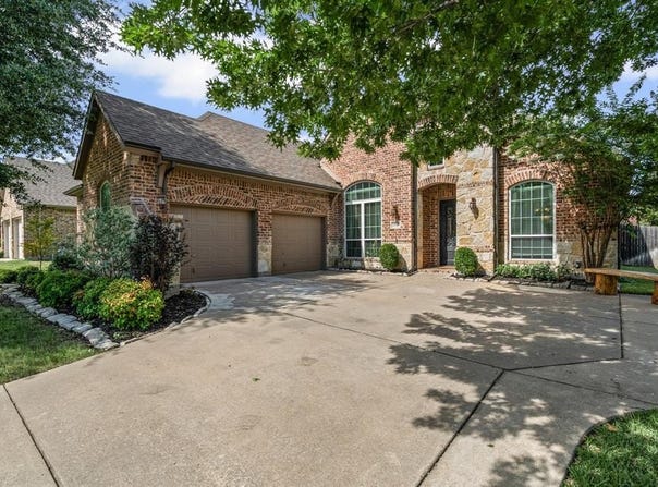 1904 Yarmouth Court, Mansfield, TX 76063