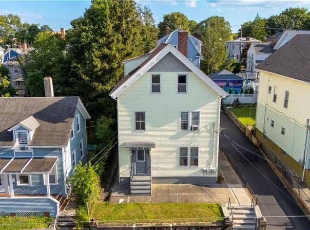 44 Highland Street, Pawtucket, RI 02860