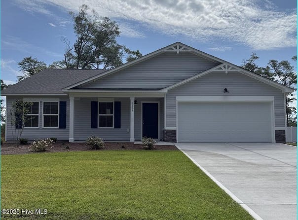 1698 Star Cross Drive SW, Shallotte, NC 28470