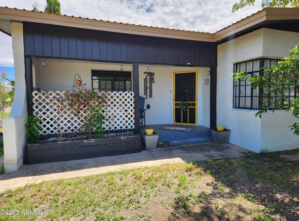 324 W 6th Street, Truth or Consequences, NM 87901