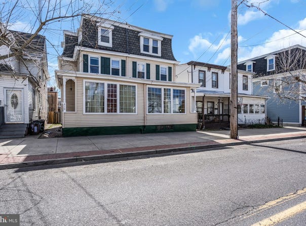 308 MARKET STREET, GLOUCESTER CITY, NJ 08030