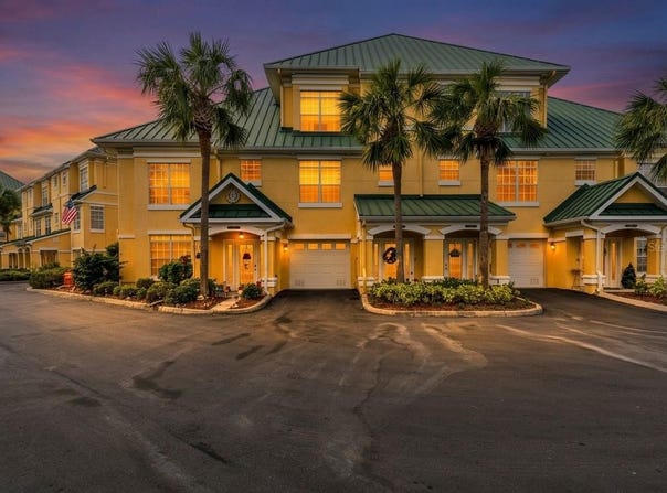 6319 SUNSET BAY Circle, APOLLO BEACH, FL 33572