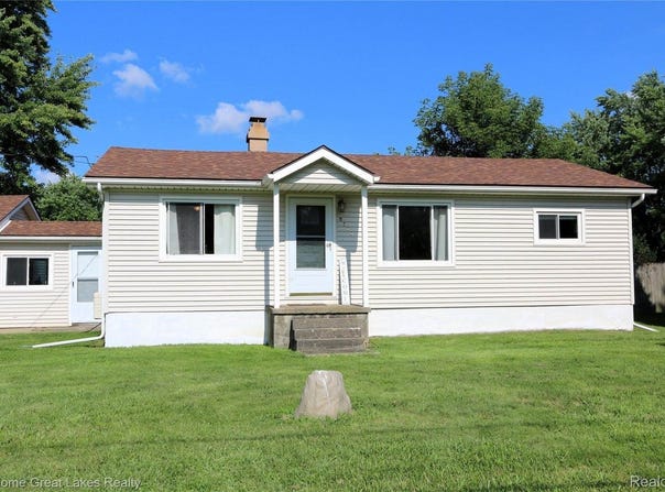 5389 Robin Drive, GrandBlanc, MI 48439