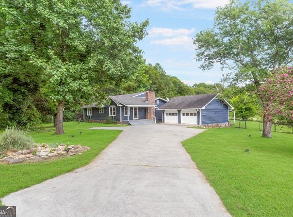 412 Perry, Armuchee, GA 30105