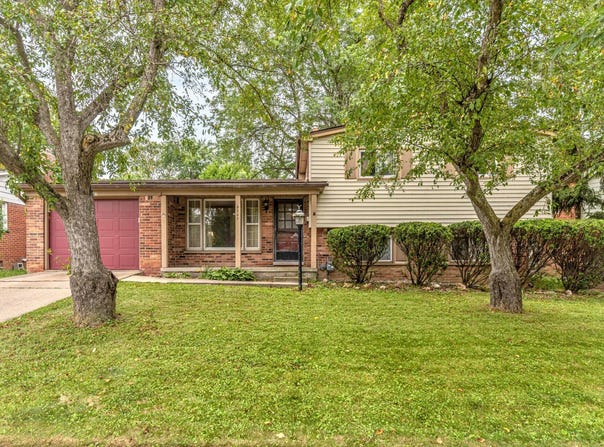 2707 Brandywine Drive, Ann Arbor, MI 48104