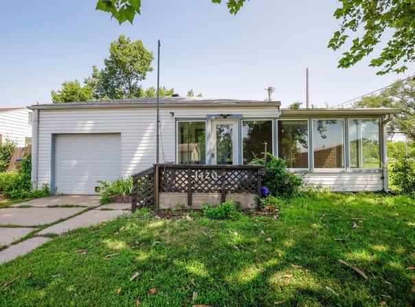 1420 Cottonwood, Haysville, KS 67060