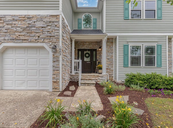 1003 Burnt Hickory Court, Apex, NC 27502