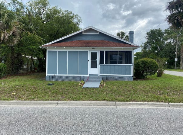 1037 S ADELLE AVENUE, DELAND, FL 32720