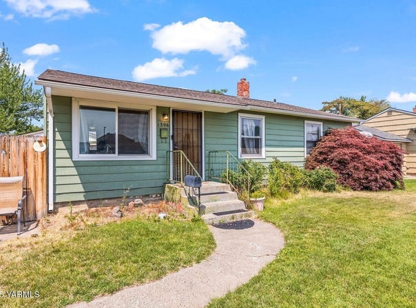 1306 S 6th Ave, Yakima, WA 98902