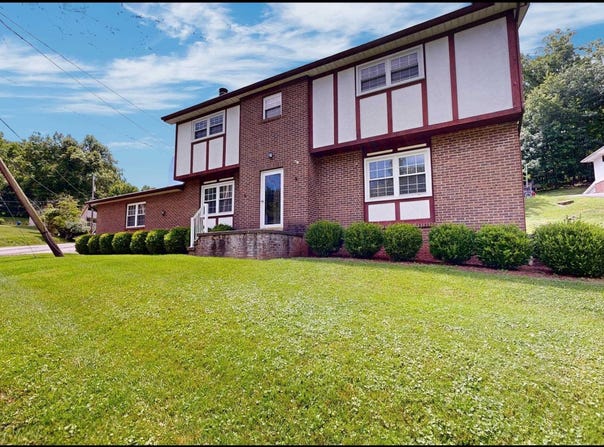 616 SHAWNEE DRIVE, HUNTINGTON, WV 25705