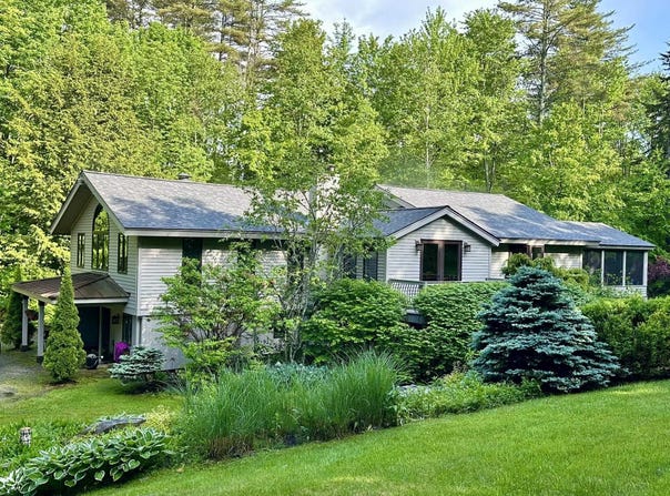 202 Pratt Bridge Road, Jamaica, VT 05343