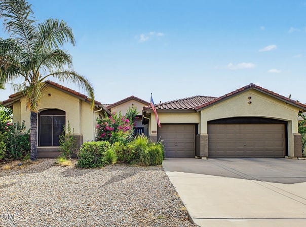 6717 S CRESTVIEW Drive, Gilbert, AZ 85298