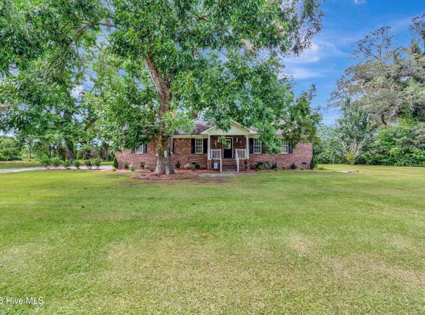 1079 Charlie Williamson Road, Whiteville, NC 28472