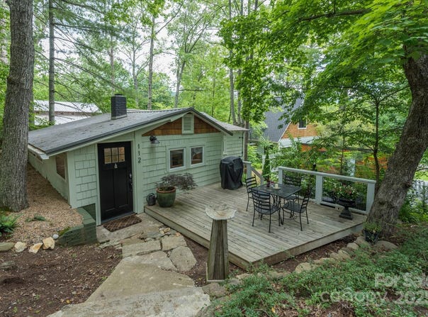 112 Byrd Road, Black Mountain, NC 28711