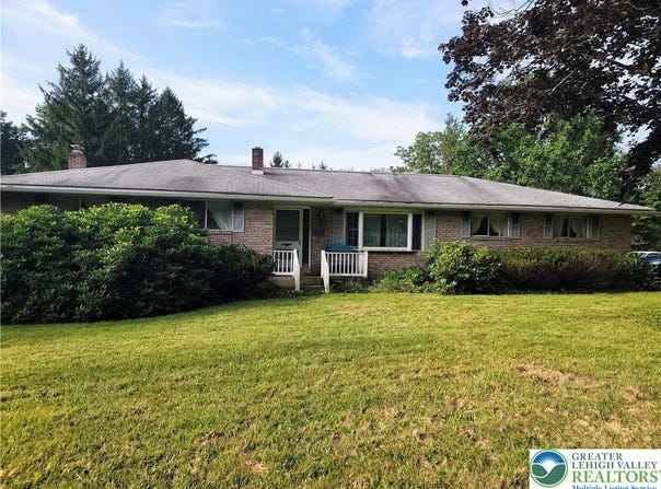 56 E Adamsdale, PA 17972