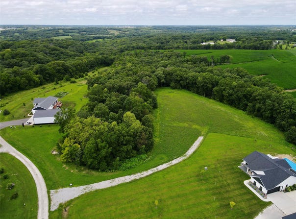 English Creek Road, Knoxville, IA 50138