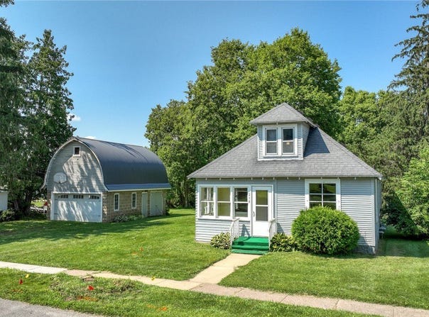 218 E Clark Street, Alma Center, WI 54611
