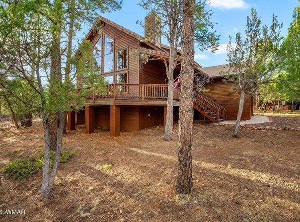 2774 Air Park Drive, Overgaard, AZ 85933