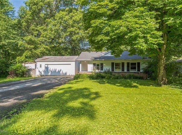 10496 Florida Street, Aurora, OH 44202