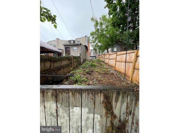 308 HOLLENBACH STREET, READING, PA 19601