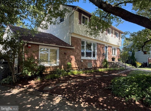 202 FOUNTAIN CT, LUTHERVILLE TIMONIUM, MD 21093