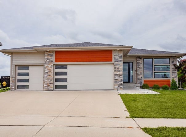625 Meadow Road, Adel, IA 50003