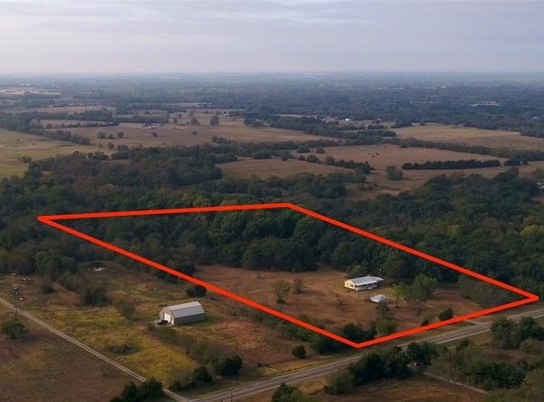 1345 Fm 1563, Wolfe City, TX 75496
