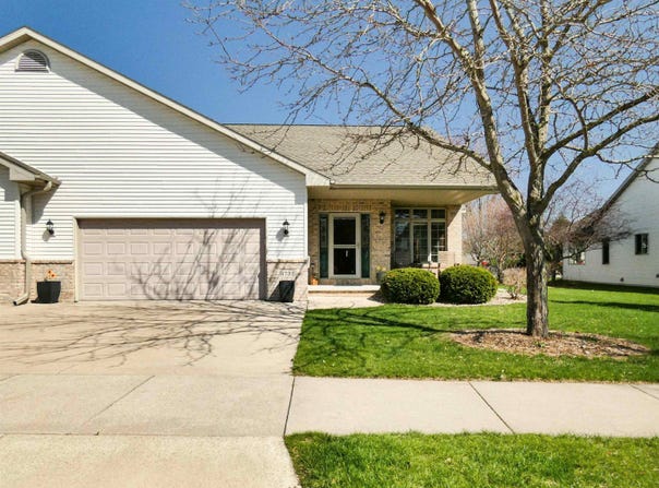 4732 N FALLVIEW Lane, APPLETON, WI 54913-8077