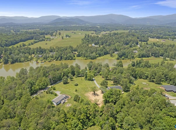 115 MONTVIEW DR, RUCKERSVILLE, VA 22968