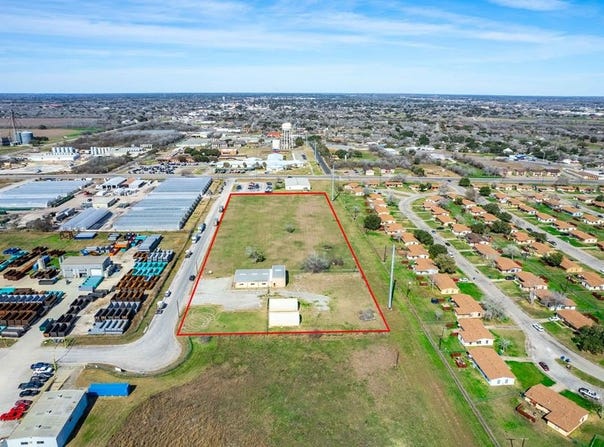 2403 Industrial Blvd, Beeville, TX 78102