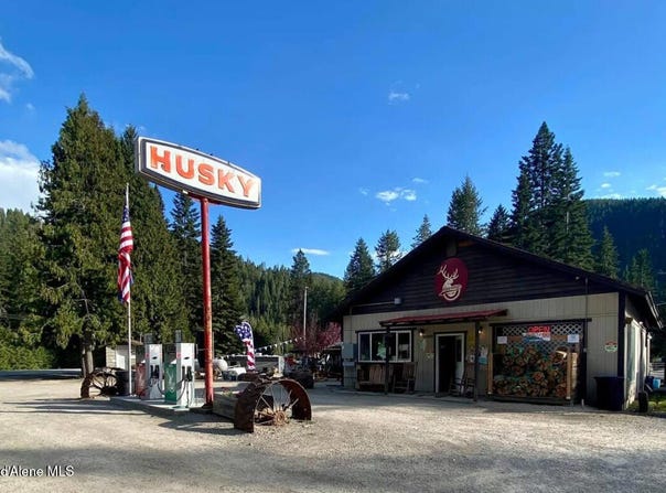 21170 Cda River Rd, Wallace, ID 83873
