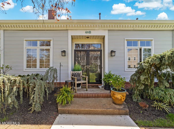 68 Winthrop Road, Monroe, NJ 08831