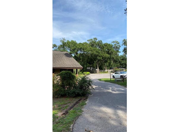 1022 LOVE LANE, APOPKA, FL 32703