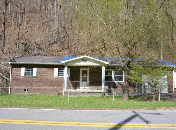 1585 R A West HWY, Delbarton, WV 25670