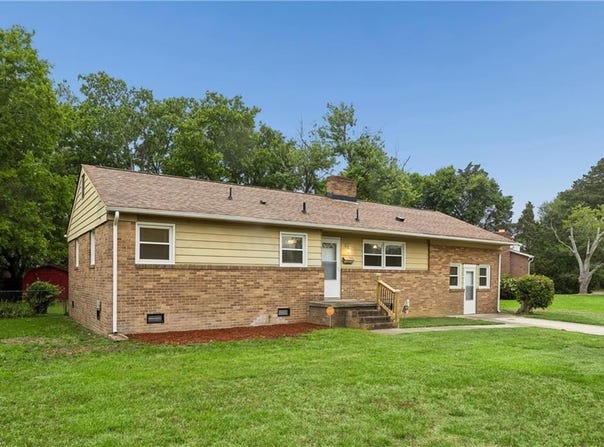 1 Westbrook Drive, Hampton, VA 23666