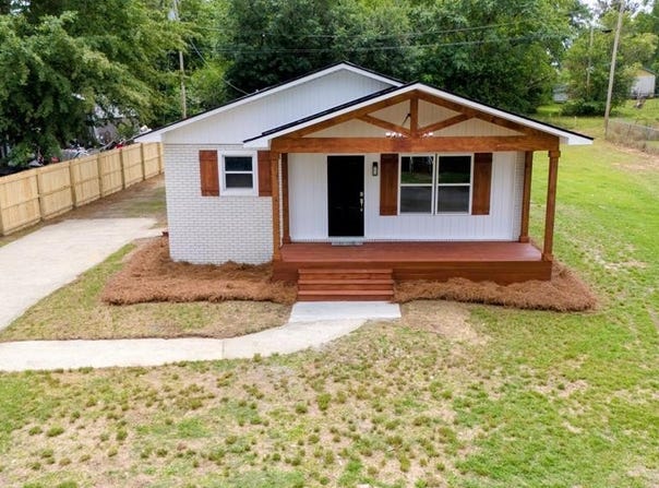 707 E Alapaha, Fitzgerald, GA 31750