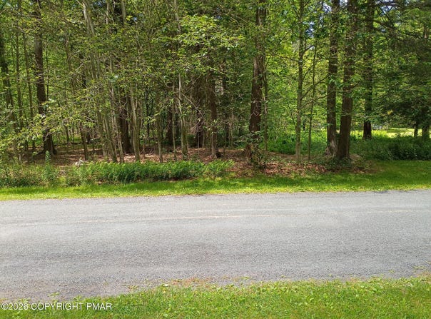 6 Anna Road, Blakeslee, PA 18610