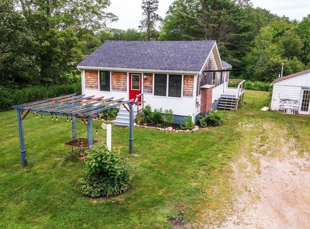 11 Redonnett Mill Road, Bristol, ME 04539