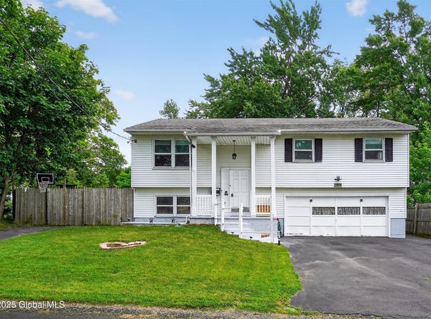 210 Starr Avenue, Schenectady, NY 12304