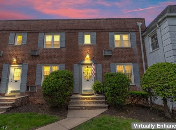 7 B Parkway Village, Cranford Twp., NJ 07016-2545