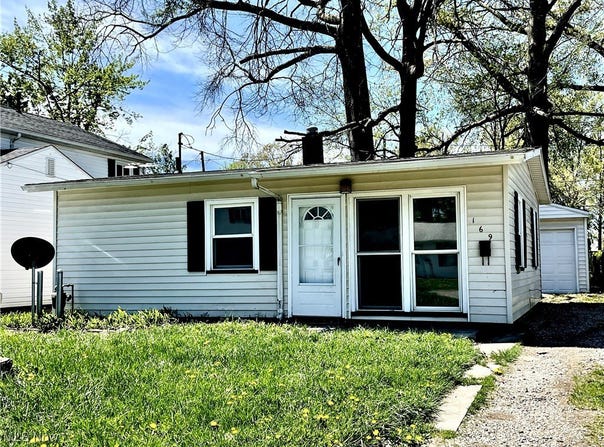 169 Boston Avenue, Elyria, OH 44035