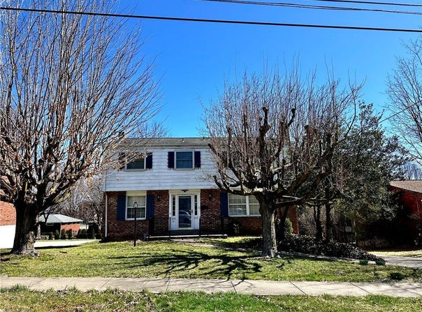 67 Emerson St, Uniontown, PA 15401