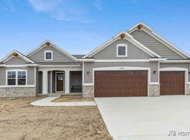 11376 Shoreline Drive, Allendale, MI 49401