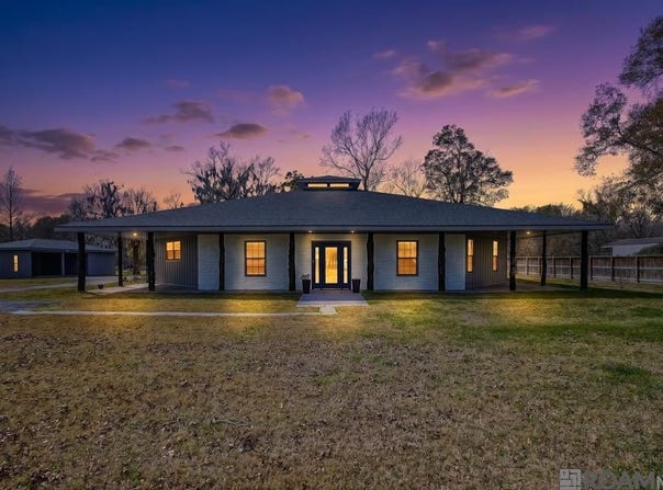 7167 Donaldson Dr, Gonzales, LA 70737