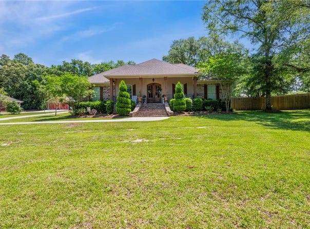 4331 Hamilton Oaks Lane, Mobile, AL 36695