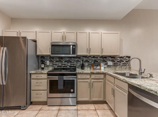 205 N 74TH Street, Mesa, AZ 85207