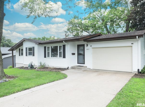 5022 NORTHBROOK Court, Davenport, IA 52806